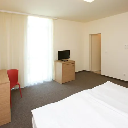 Jeravi Club Szálloda Primorszko