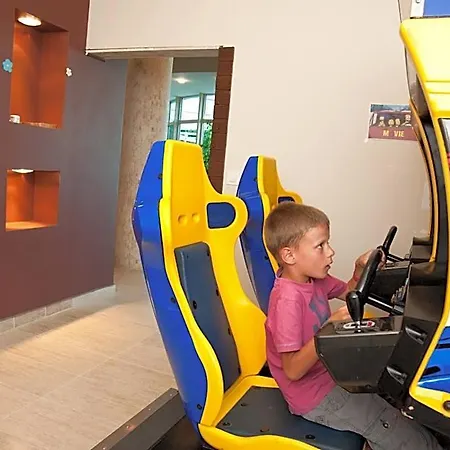 Jeravi Club 4*