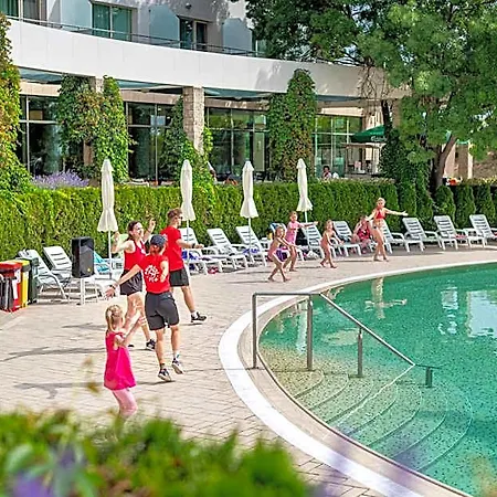 Jeravi Club 4* Primorszko