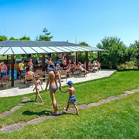 Szálloda Jeravi Club 4*