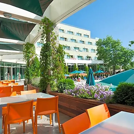 Szálloda Jeravi Club Primorszko