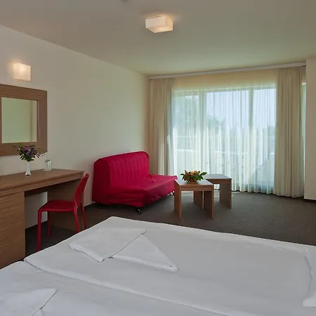 Jeravi Club Приморско