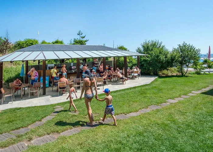 Jeravi Club Хотел Приморско