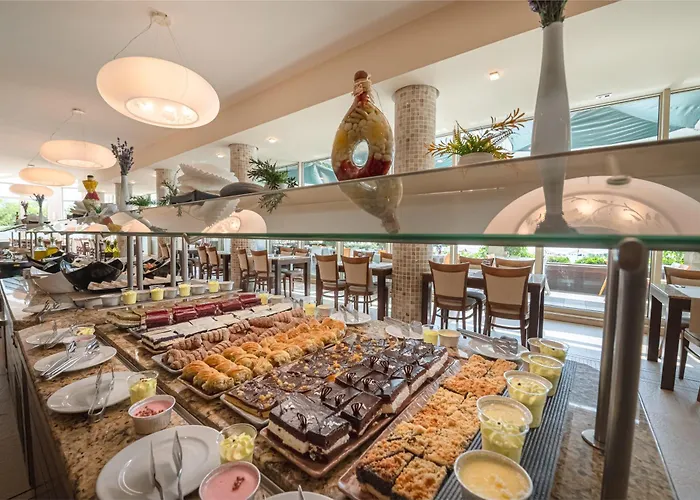 Jeravi Club Хотел