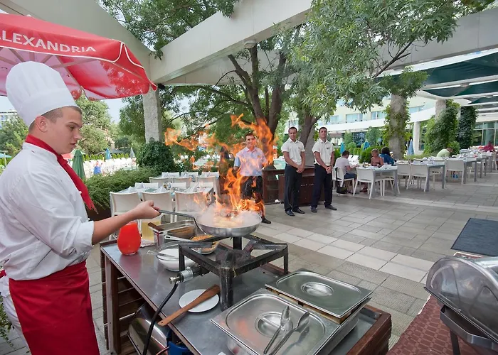 Jeravi Club Хотел